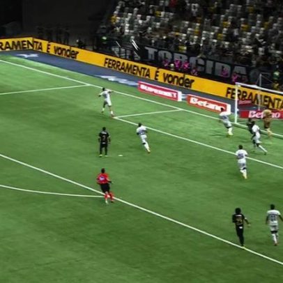 Renan Lodi marca gol de dentro da área aos 27 do 2º tempo contra Ceará