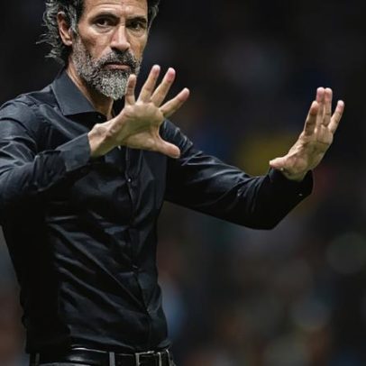 Domínguez nega saída e cobra união após vitória do Atlético