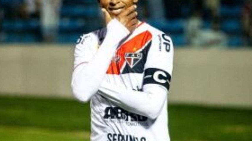 Ciel, atacante do Ferroviário, chegou aos 65 gols após os 40 anos.