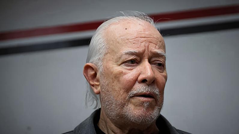 Harry Massis, presidente do São Paulo, lida com turbulência e pressão da torcida.