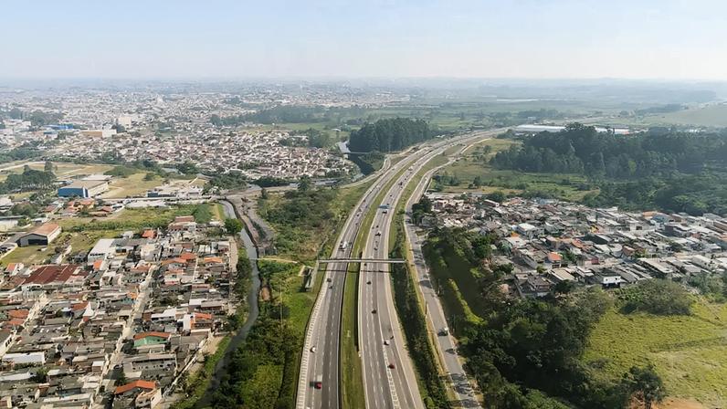 Segundo o estudo, São Paulo, o maior estado da América Latina, é a locomotiva do emprego no Brasil