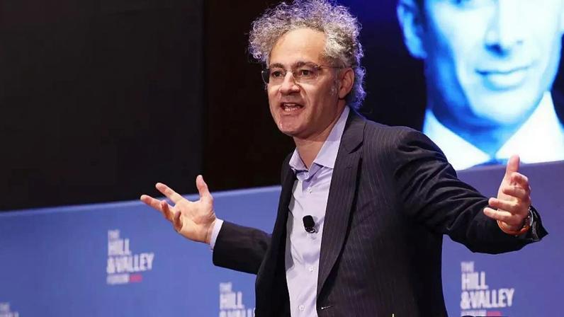 O CEO (diretor-executivo) da Palantir, Alex Karp, levou a empresa a ser líder em análise de dados
