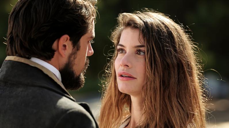 Rafael Cardoso e Alinne Moraes protagonizaram 'Além do Tempo' (2015)