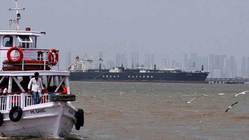 The Indian flagged LPG carrier Jag Vasant transporting LNG at the Mumbai Port after it arrived clearing the Strait of Hormuz, India, 1 April 2026