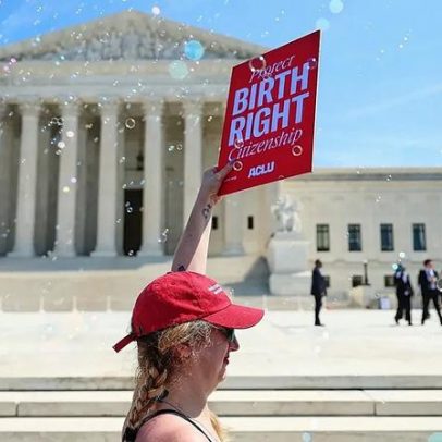 Suprema Corte dos EUA duvida de plano de Trump para limitar cidadania por nascimento