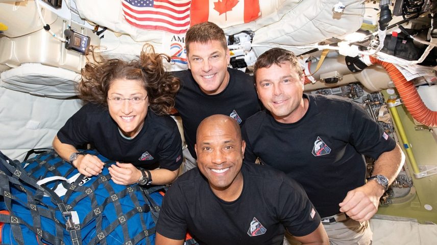 Astronautas da Artemis II refletem sobre a missão na Lua