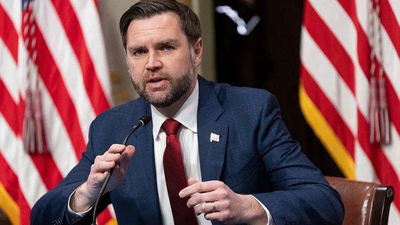 JD Vance planeja disputa presidencial de 2028 com novo livro