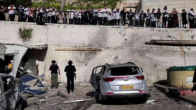 Foguete do Hezbollah atinge Safed, deixando vários feridos