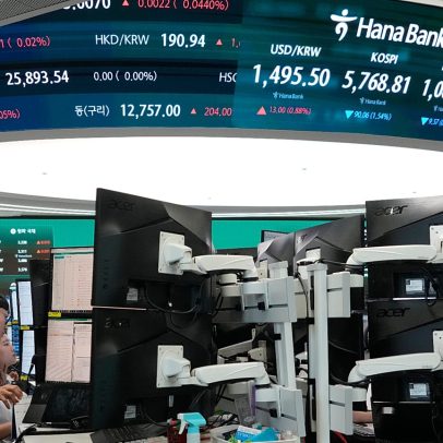 Petróleo supera US$100 após falhas de paz; forint reage a eleição na Hungria