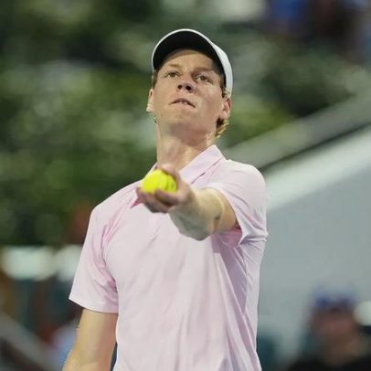 Sinner vence Alcaraz em Monte Carlo e retorna ao topo do ranking