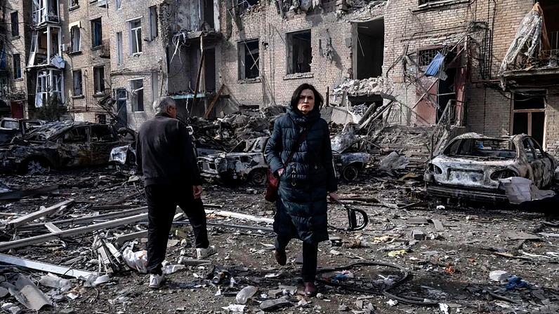 Mais de 1,6 milhão de ucranianos retornaram às áreas da linha de frente