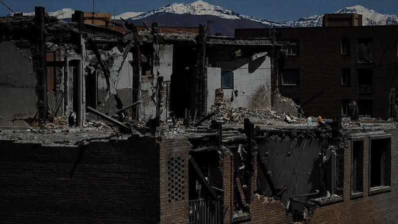 Diplomatas tentam segundo encontro EUA-Iran no primeiro dia de bloqueio