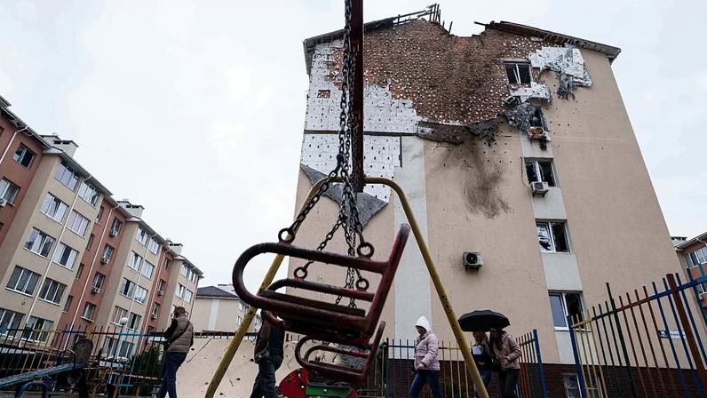 Oito mortos em ataque russo, Kyiv pronto para cessar-fogo na Páscoa