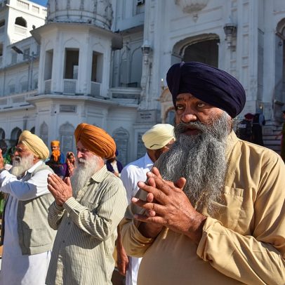 Paquistão recebe milhares de peregrinos sikhs para ritos de Baisakhi 2026