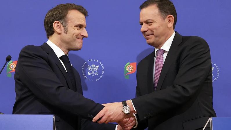 França e Portugal fortalecem laços com Tratado de Porto