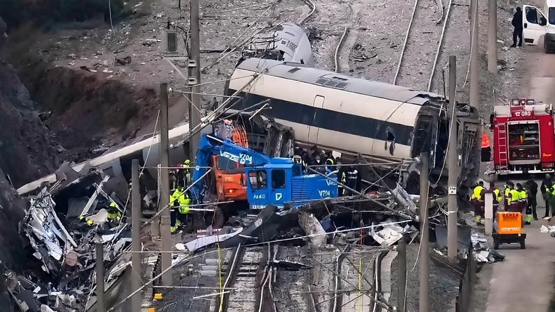 An aerial view of a train accident in Adamuz, 20 January, 2026