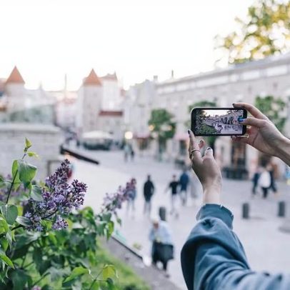 Melhores destinos para mulheres que viajam sozinhas, dois na Europa