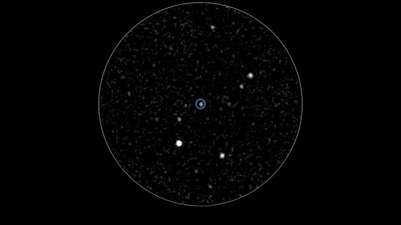 Observadores amadores detectam Artemis II cruzando as estrelas
