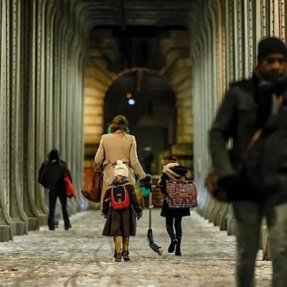 Nova prefeita de Paris mira fim da violência sexual em escolas com plano €20 mi