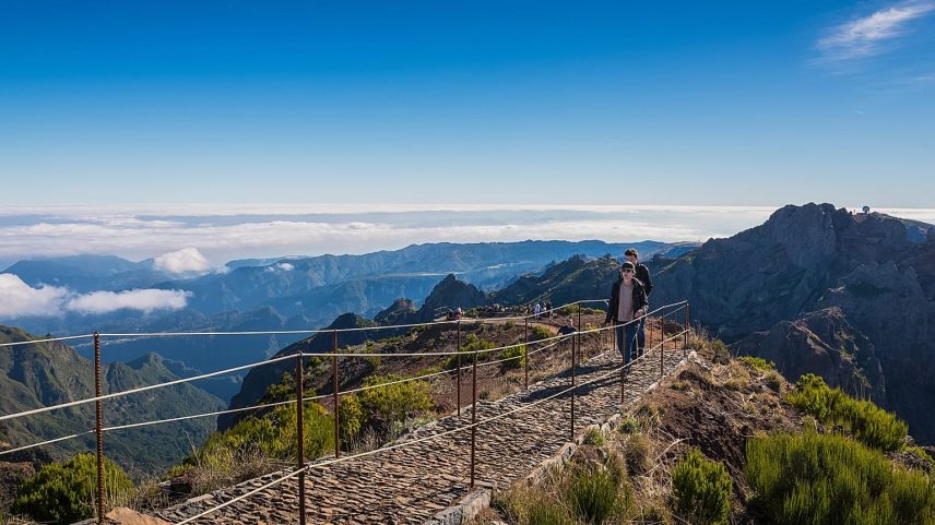 Trilho icônico de Madeira reabre após dois anos de fechamento