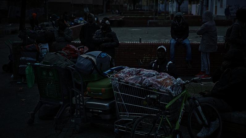 Espanha encerra medidas de anistia para regularizar até 500 mil imigrantes