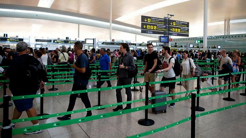 Airline passengers have been warned of long queues at border control