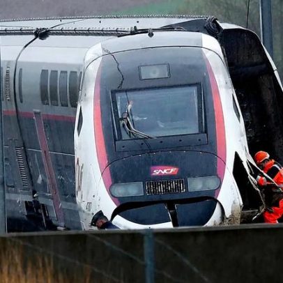TGV francês colide com caminhão, mata 1 e fere 27