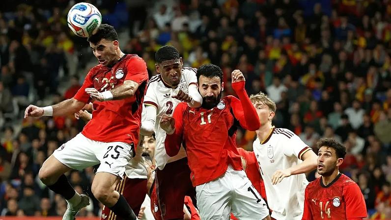 Egypt's Zizo, left, challenges for the ball with Spain's Cristhian Mosquera during the international friendly match between Spain and Egypt in Barcelona, 31 March, 2026