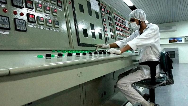 Irã não vê restrições ao programa de enriquecimento, afirma chefe nuclear