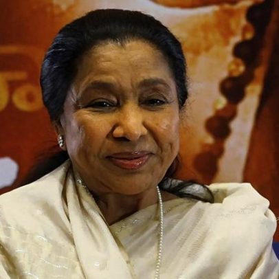 Asha Bhosle, icônica cantora de Bollywood, morre aos 92 anos
