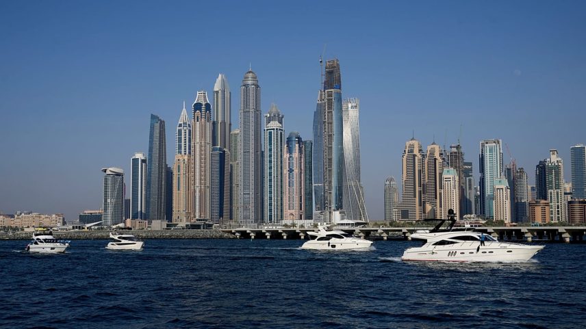 Emirados Árabes pedem cumprimento total do Irã após cessar-fogo