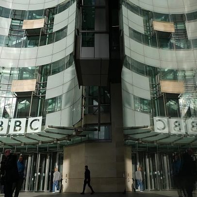 BBC planeja cortar até 2.000 vagas em dois anos para economizar €575 milhões