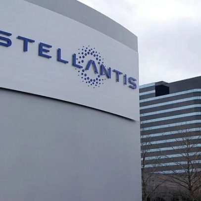 Stellantis chama 77.500 veículos na Espanha por risco de incêndio