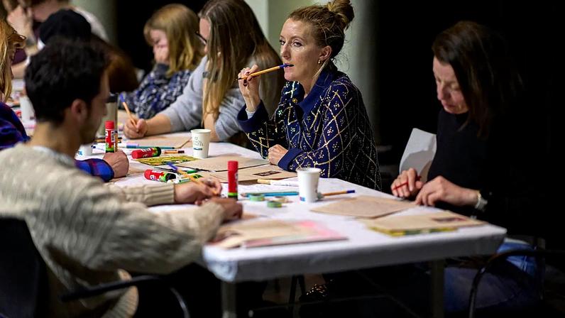 Clubes offline na Holanda promovem socialização sem telas