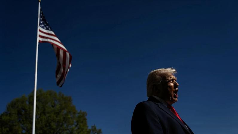 O presidente americano, Donald Trump, em imagem de arquivo no jardim da Casa Branca (Foto: BONNIE CASH/EFE/EPA)