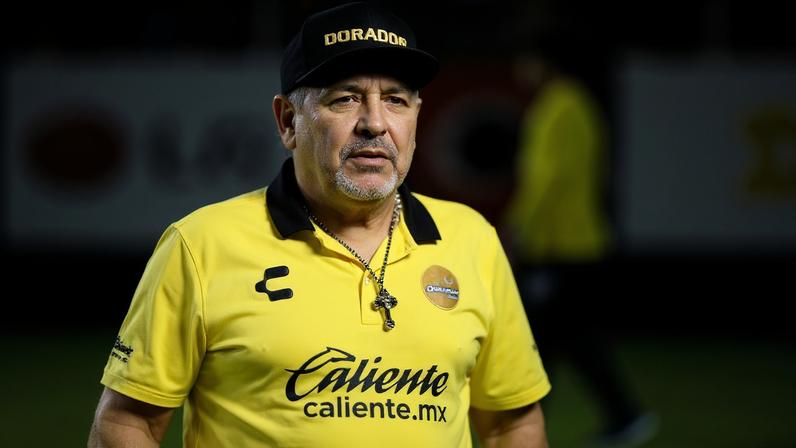 Diego Maradona em partida do Dorados de Sinaloa, do México, clube do qual foi técnico em 2018 e 2019