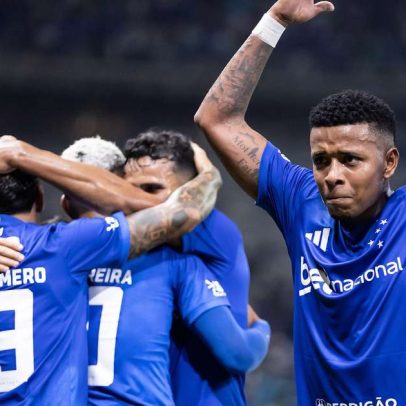 Cruzeiro vence Grêmio no Mineirão e empurra Corinthians para o Z-4