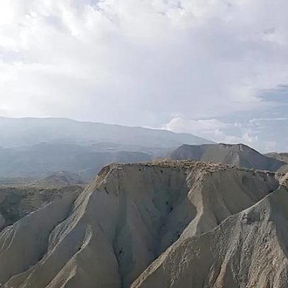 Montes e cânions do Deserto das Tabernas moldam cenário único na Andaluzia