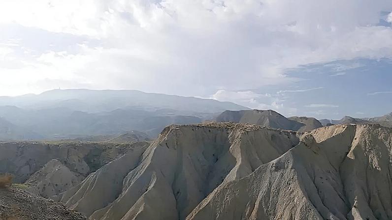 Montes e cânions do Deserto das Tabernas moldam cenário único na Andaluzia