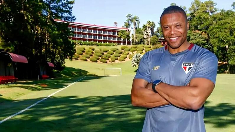 Júlio Baptista assume time sub-20 do São Paulo