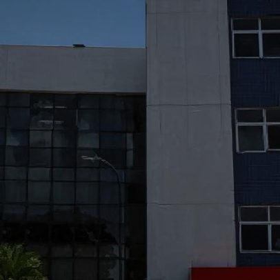 UPE abre inscrições para concurso com salários de até R$ 3,8 mil