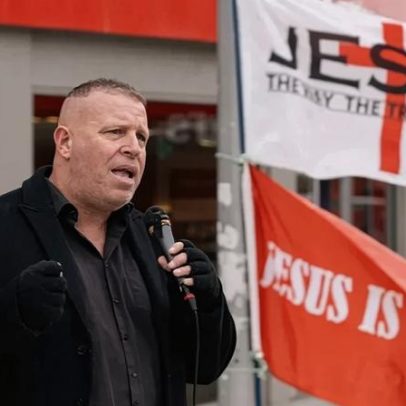 Igreja e pastor enfrentam ação inédita por pregação em ruas do Reino Unido