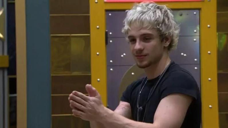 'BBB 26': Juliano demonstra nervosismo por reencontro com Marina Sena: 'Preciso'