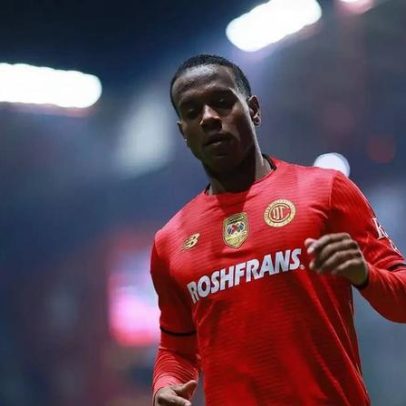 Ex-jogador do São Paulo se envolve em briga no México e vira piada nas redes