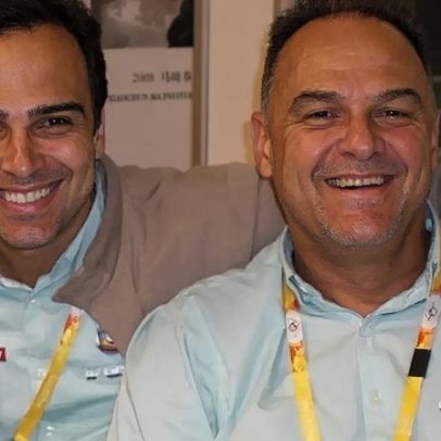Tadeu Schmidt apresentará o BBB hoje após a morte do irmão