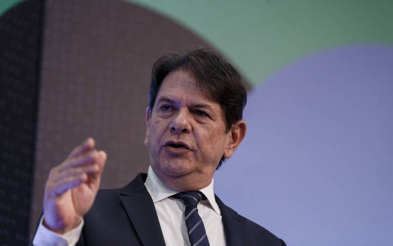 O senador Cid Gomes (PSB-CE) durante Seminário da Folha sobre energia sustentável, em 2023