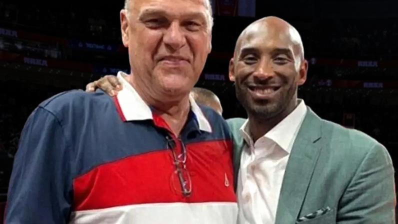 Oscar e Kobe durante o Mundial de Basquete de 2019