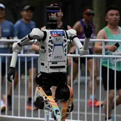 Robôs vencem humanos na meia maratona de Pequim