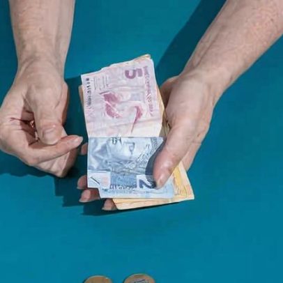 Aposentados começam a receber 13º nesta sexta; veja como usar o dinheiro