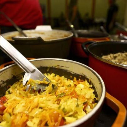 Preço médio do self-service por quilo chega a R$ 86,86 em SP
